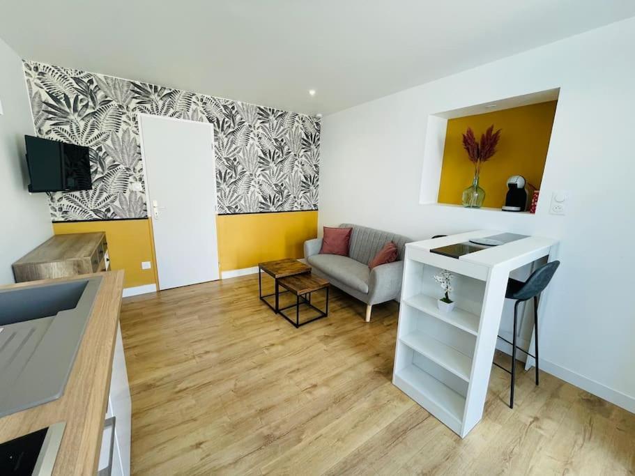Le Belloc- Suberbe Appartement T1 Bis - Au Calme - Terrasse - Vue Jardin Agen Esterno foto